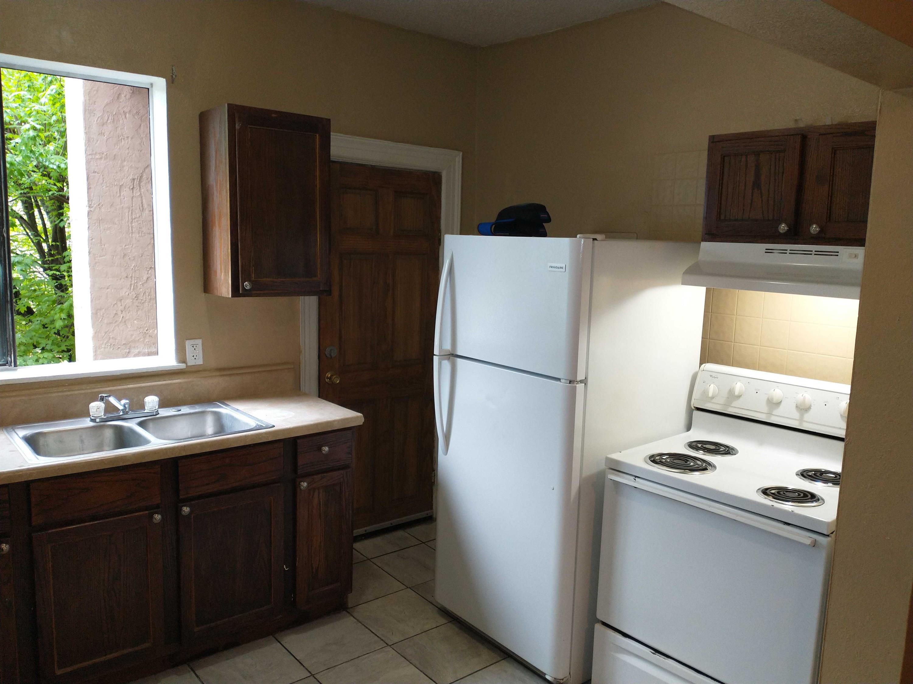 431 West G Street - 6