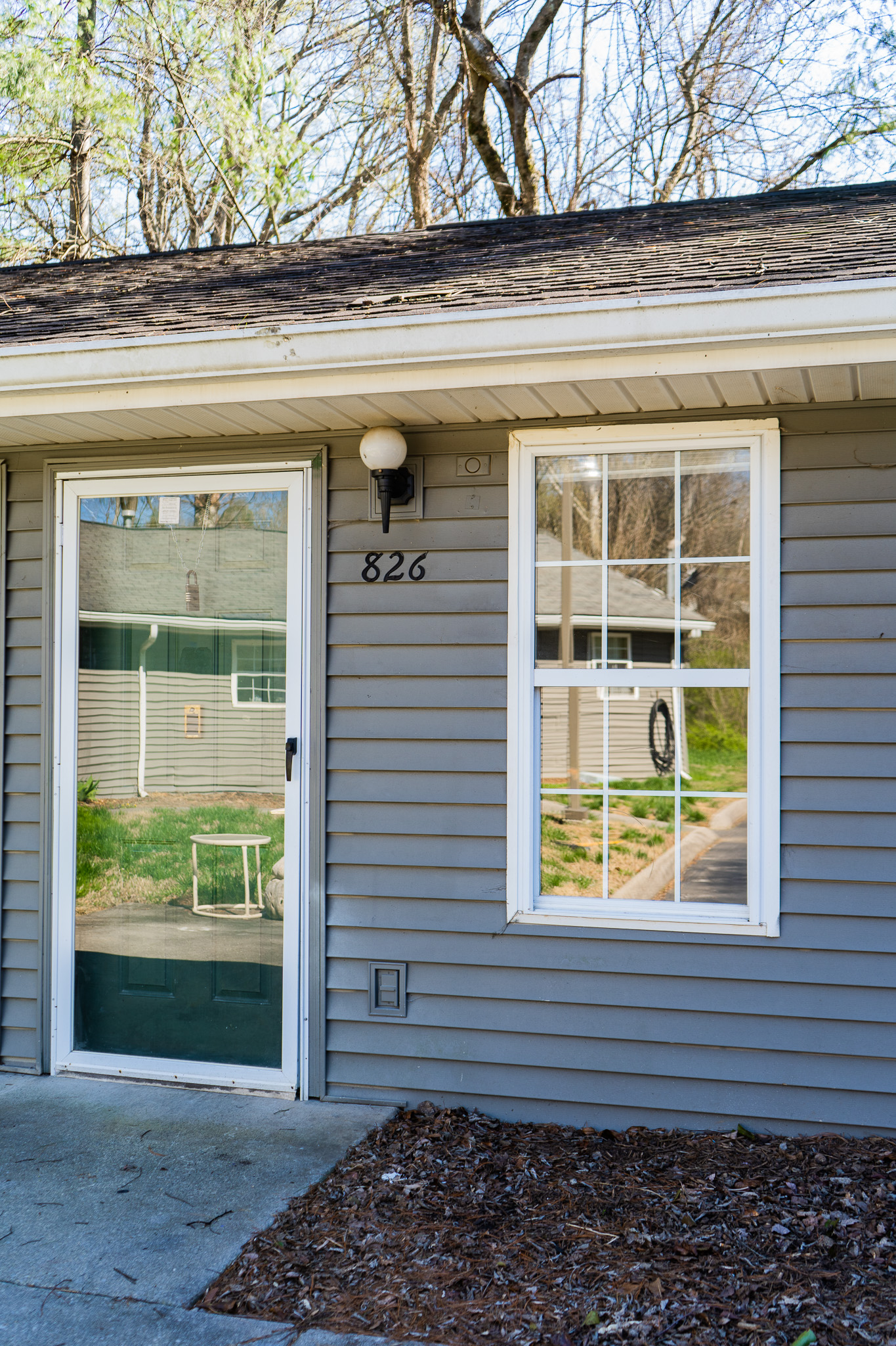 826 Holly Street - 826